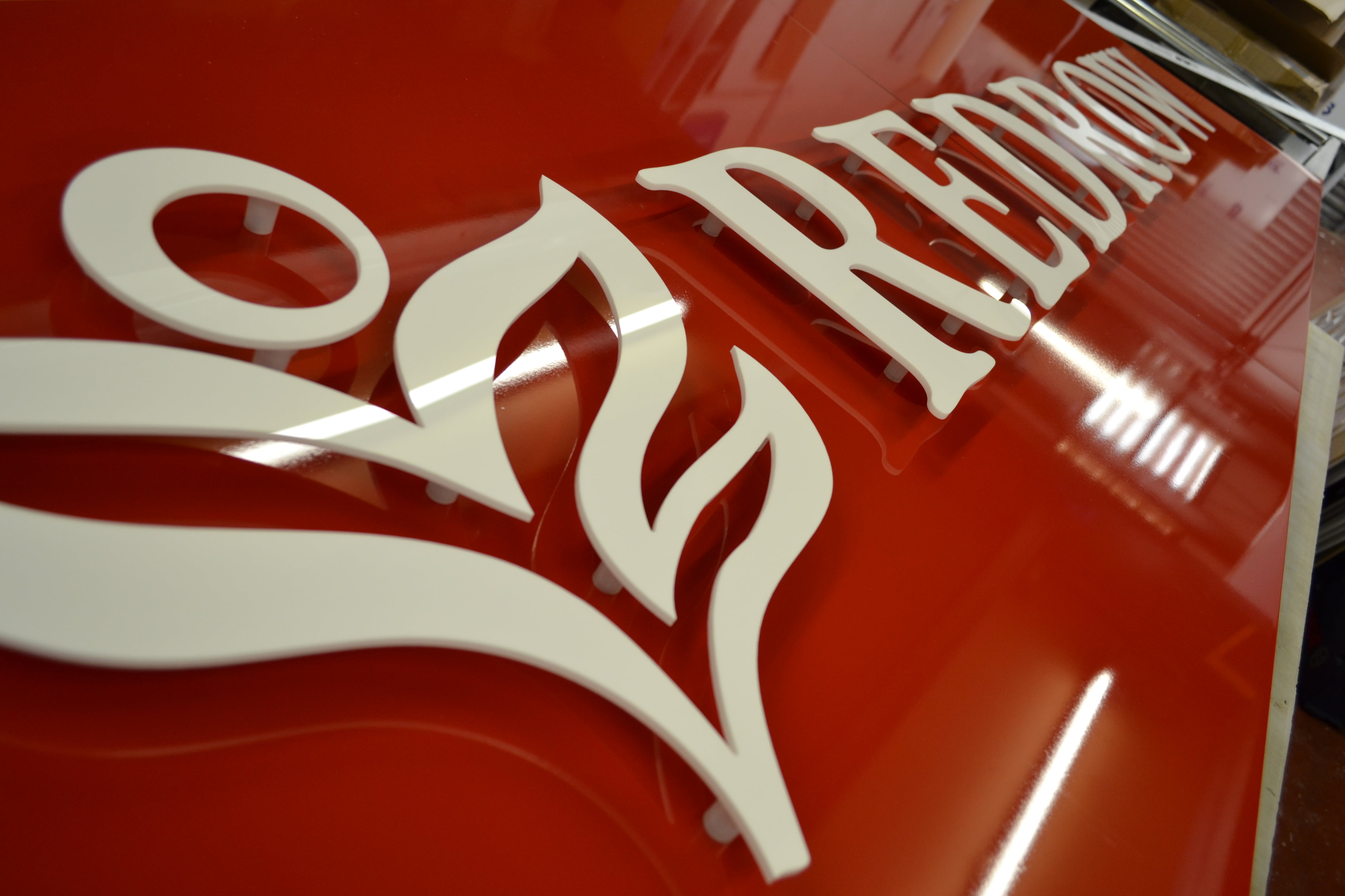 REDROW FLAT CUT ACRYLICLETTERS