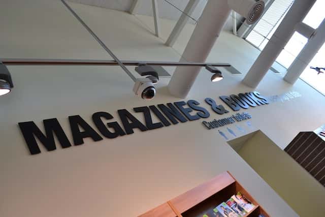retail-grocery-built-up-lettering